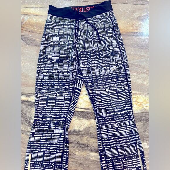 Nike Yoga Bottoms- Size XSmall - Picture 1 of 4